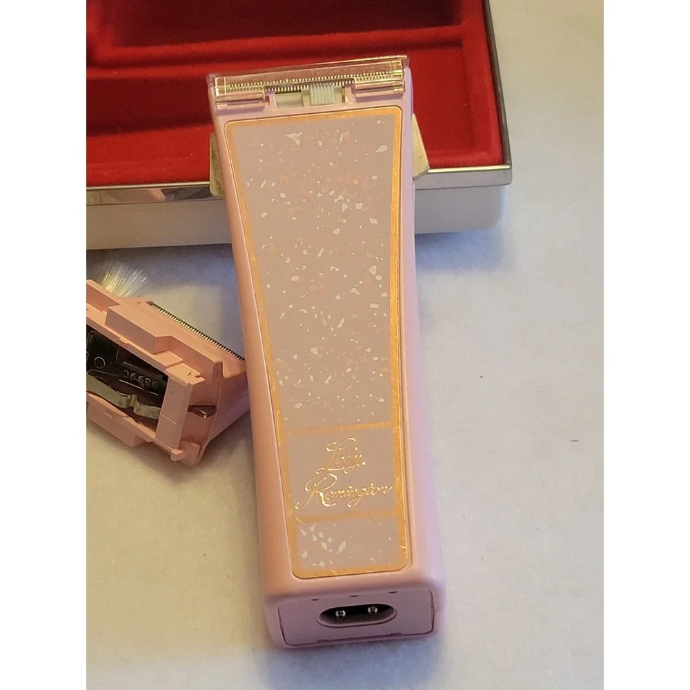 Vtg Lady Remington Electric Shaver MCM Grooming Kit Pink Gold - Untested no Cord